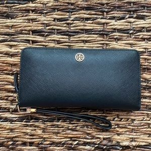 Tory Burch continental wallet